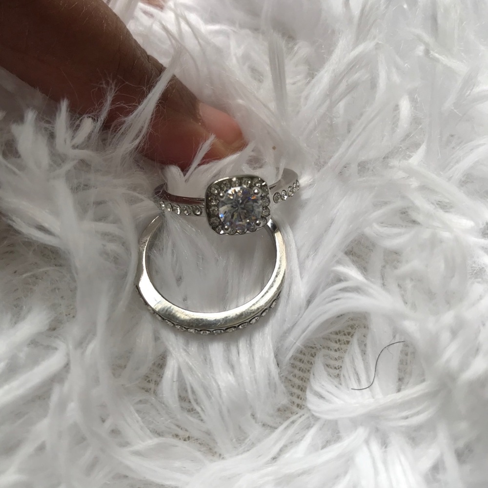 Diamond Ring - Picture 10 of 10